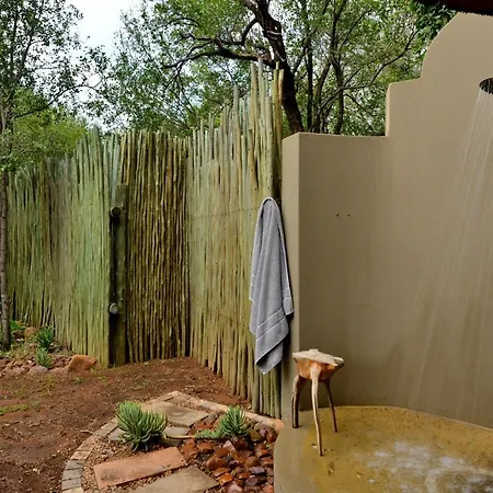 Tambuti Lodge Pilanesberg Exterior photo