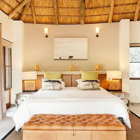 Tambuti Lodge Pilanesberg Exterior photo